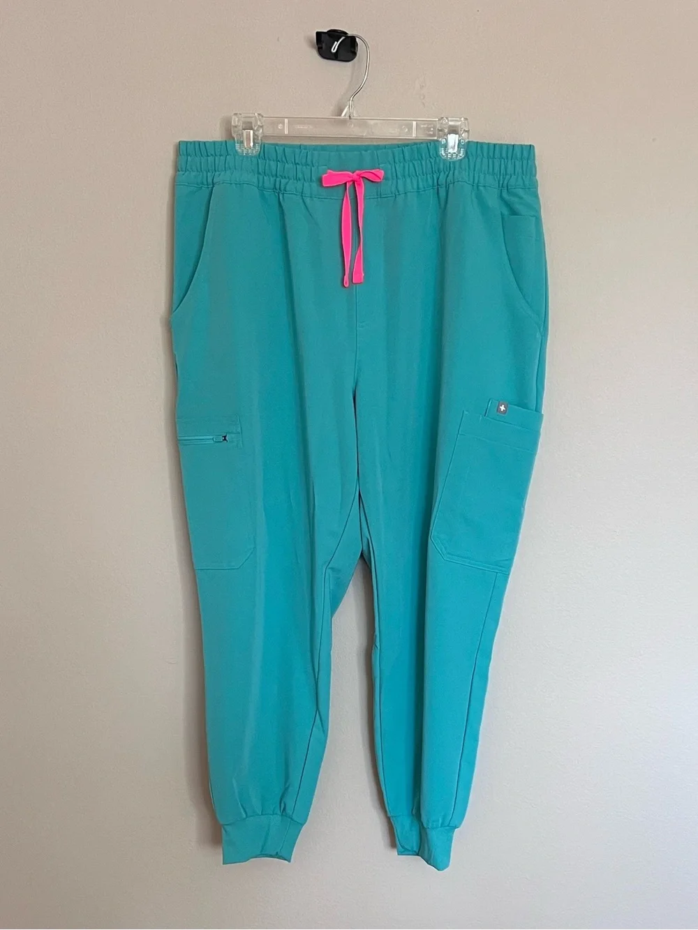 Never Worn Figs Surgical Green Uman Relaxed Jogger Scrub Pants size: 2XL petite
